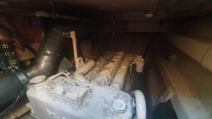 மோட்டார் கப்பல் விற்பனைக்கு