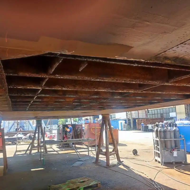 படகு விற்பனைக்கு