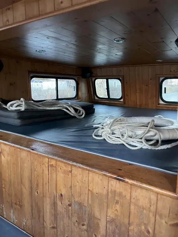 இழுவை படகு விற்பனைக்கு