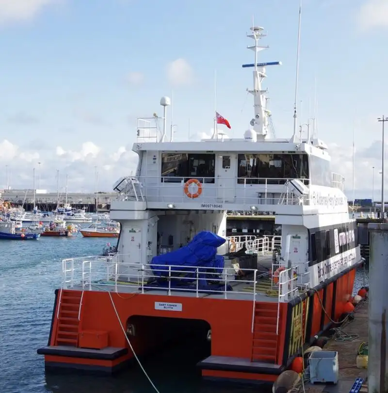 சரக்கு கப்பல் விற்பனைக்கு