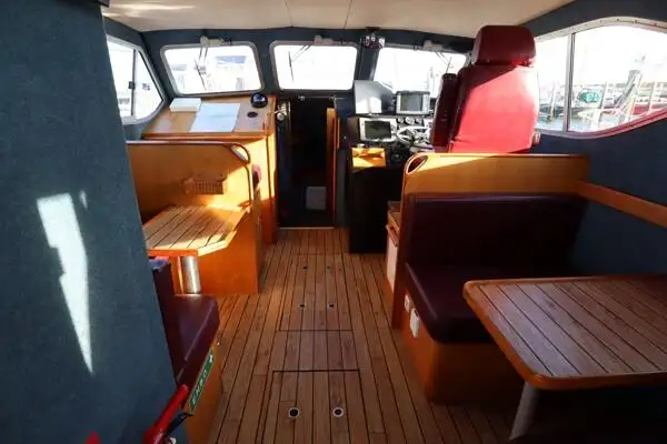 ரோந்து படகு விற்பனைக்கு