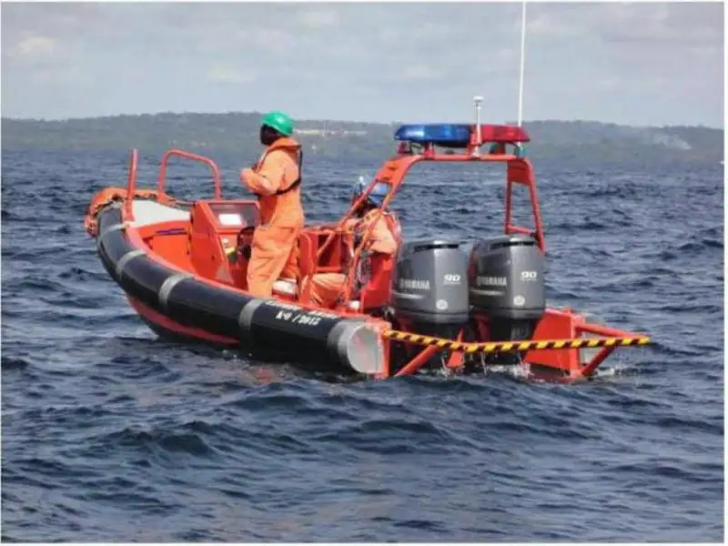 மீட்புக் கப்பல் விற்பனைக்கு