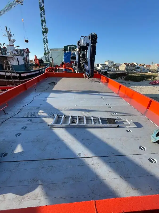 தோண்டுபவர் விற்பனைக்கு