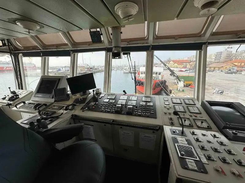 இழுவை படகு விற்பனைக்கு