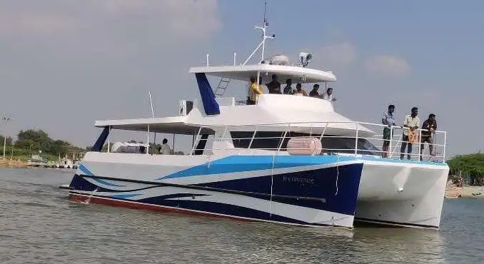 மோட்டார் கப்பல் விற்பனைக்கு