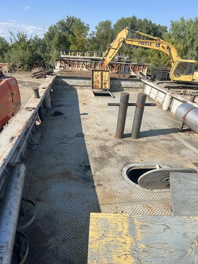 வேலை படகுகள் விற்பனைக்கு