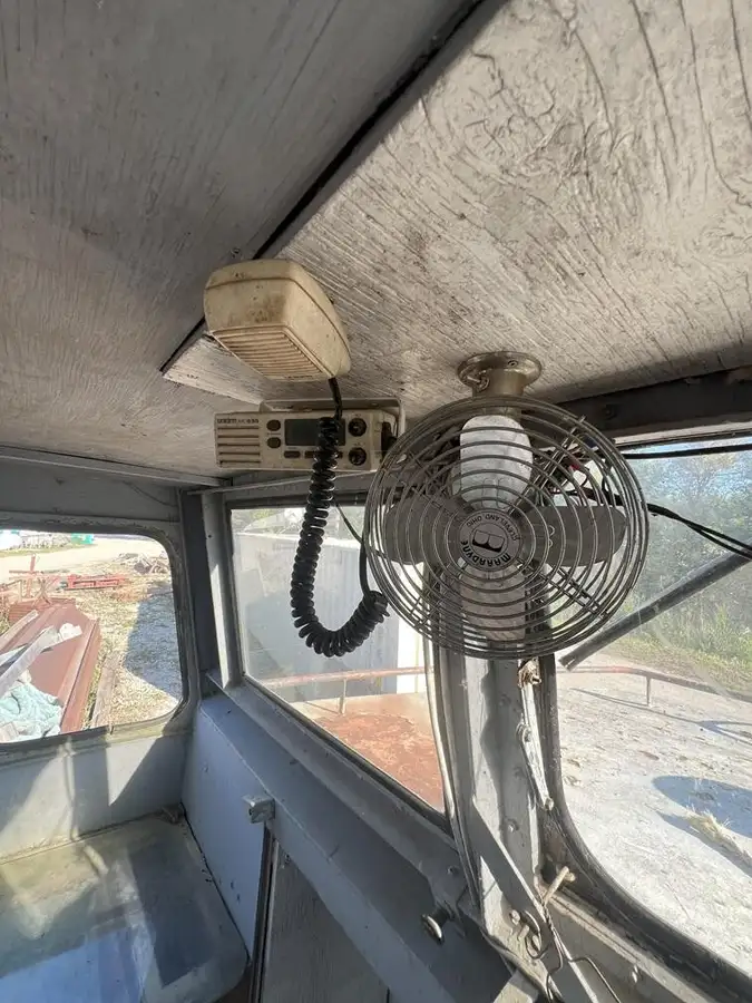 வேலை படகுகள் விற்பனைக்கு