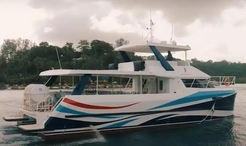 மோட்டார் கப்பல் விற்பனைக்கு