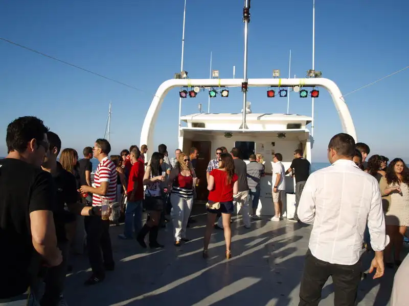 படகுக் கப்பல் விற்பனைக்கு