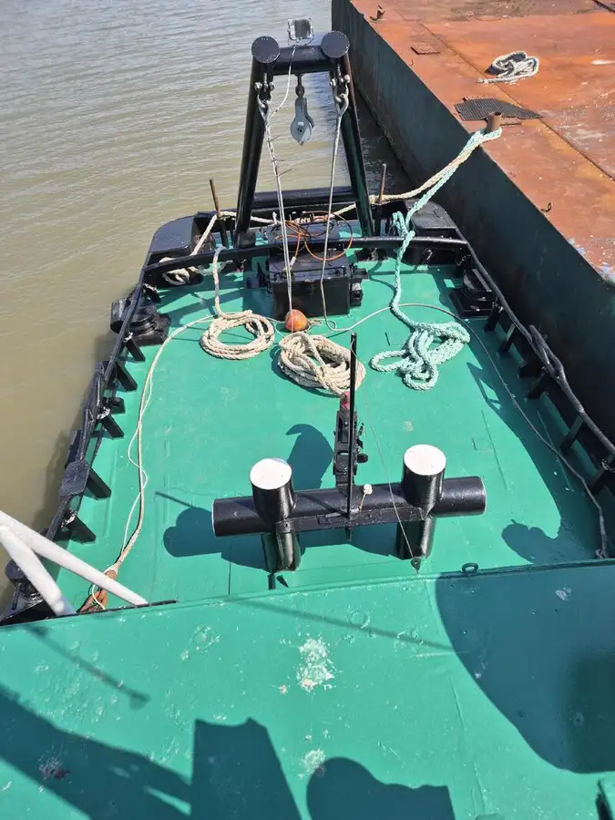 இழுவை படகு விற்பனைக்கு