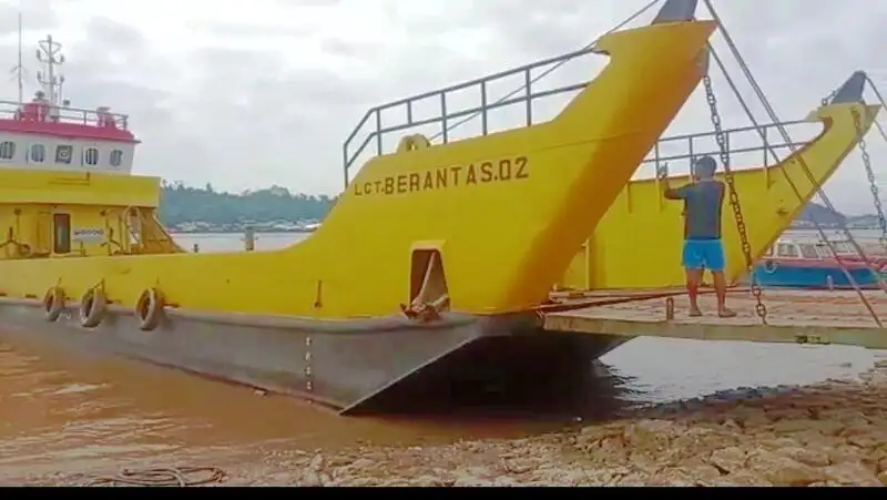 தரையிறங்கும் கைவினை, தொட்டி விற்பனைக்கு