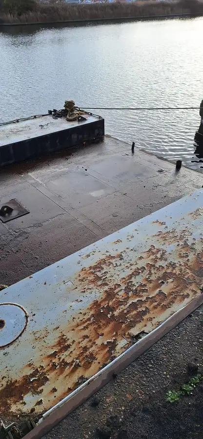 தோண்டுபவர் விற்பனைக்கு