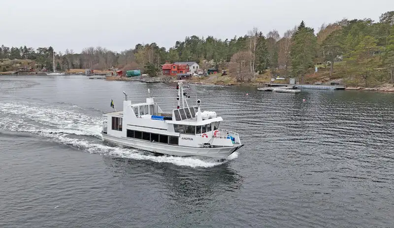 மோட்டார் கப்பல் விற்பனைக்கு