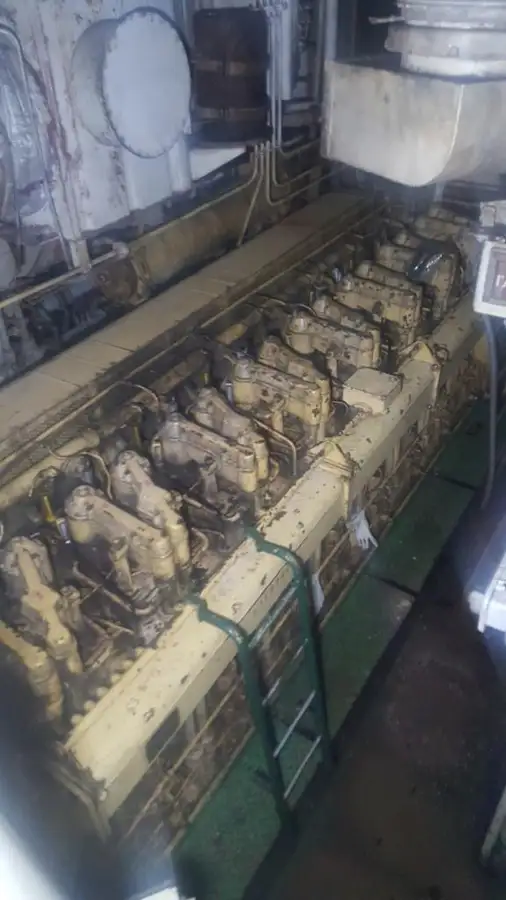 மீன்பிடி இழுவை படகு விற்பனைக்கு