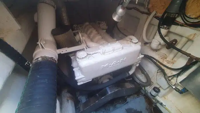 மோட்டார் கப்பல் விற்பனைக்கு