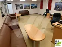 தங்கும் படகு விற்பனைக்கு