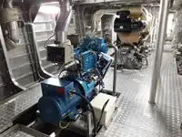 குழு படகு விற்பனைக்கு