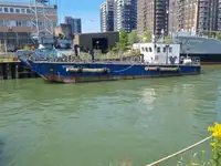 தரையிறங்கும் கைவினை, தொட்டி விற்பனைக்கு