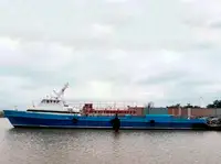 குழு படகு விற்பனைக்கு