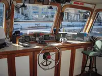 பயணக் கப்பல் விற்பனைக்கு