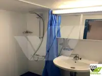 தங்கும் படகு விற்பனைக்கு