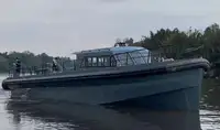 குழு படகு விற்பனைக்கு